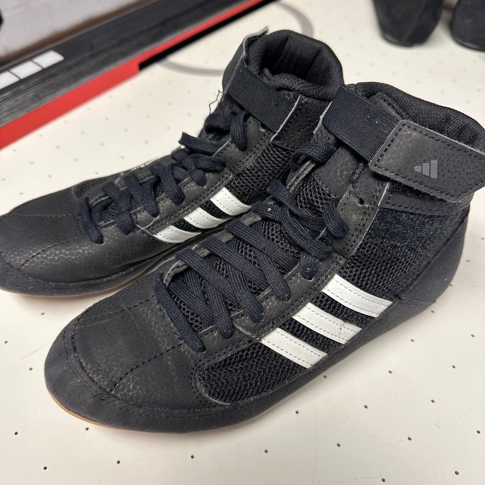 kids size 4 adidas wrestling sneakers